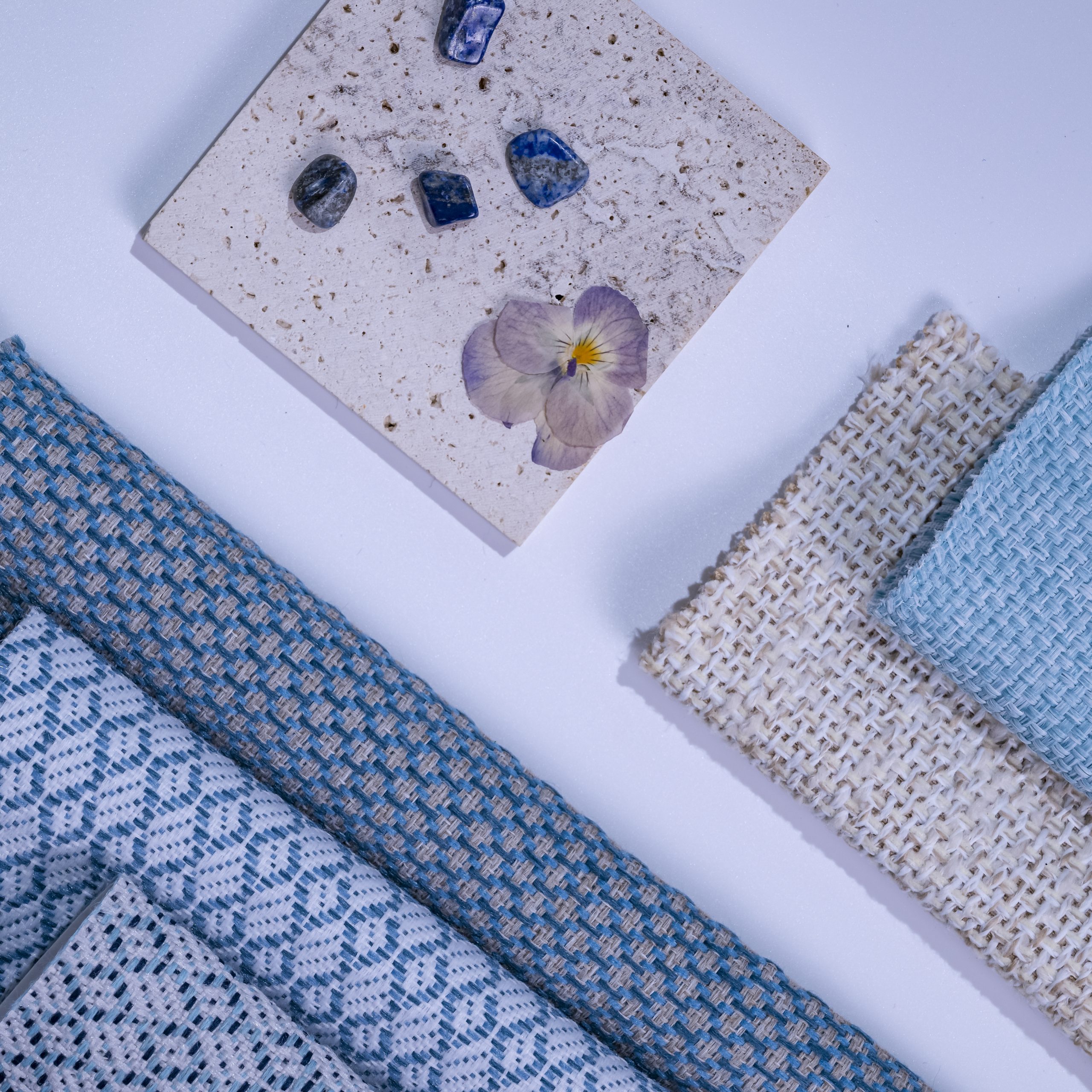 How Does Chlorine Affect Fabric Color?
